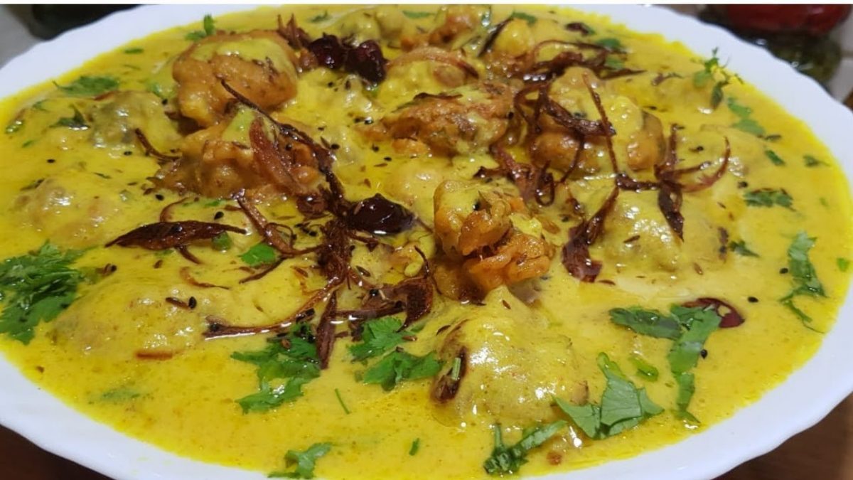 Kadhi Pakora